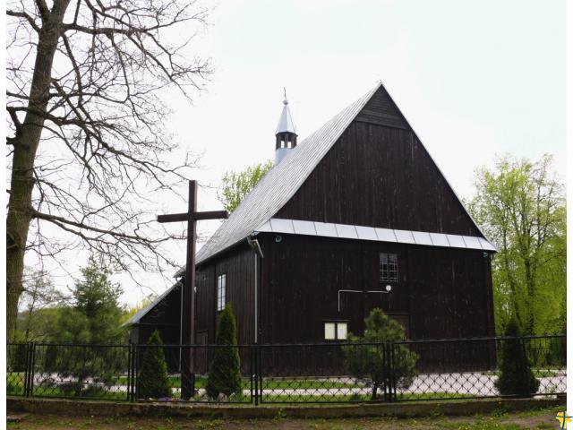 Widok ogólny kościoła od strony zachodniej