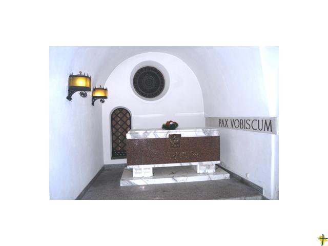 Sarkofag z prochami Prezydenta Ignacego Mościckiego